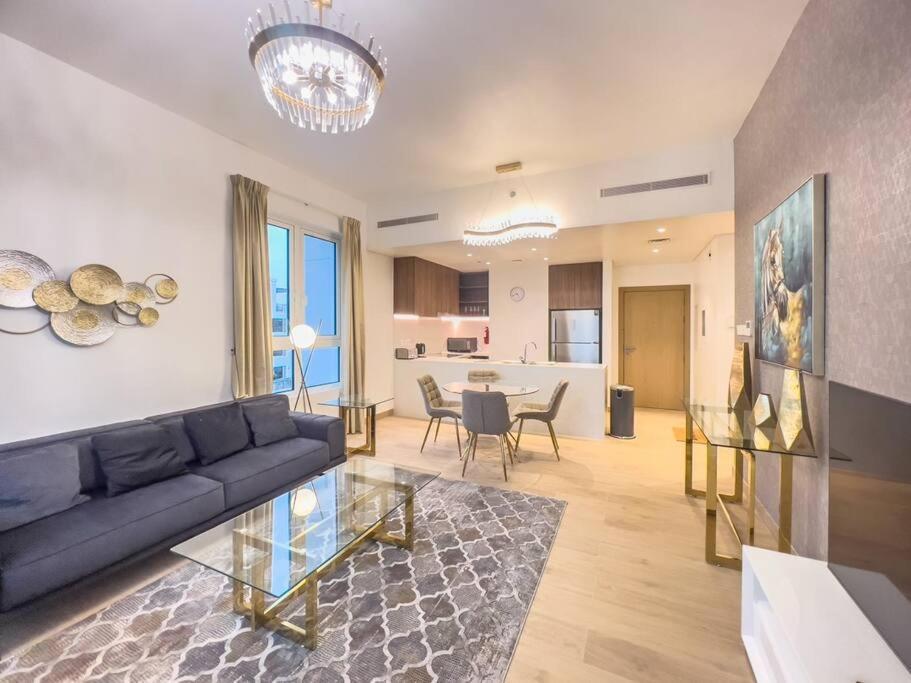 Lovely 2-Bedroom Vacation Home Near Beachドバイ エクステリア 写真